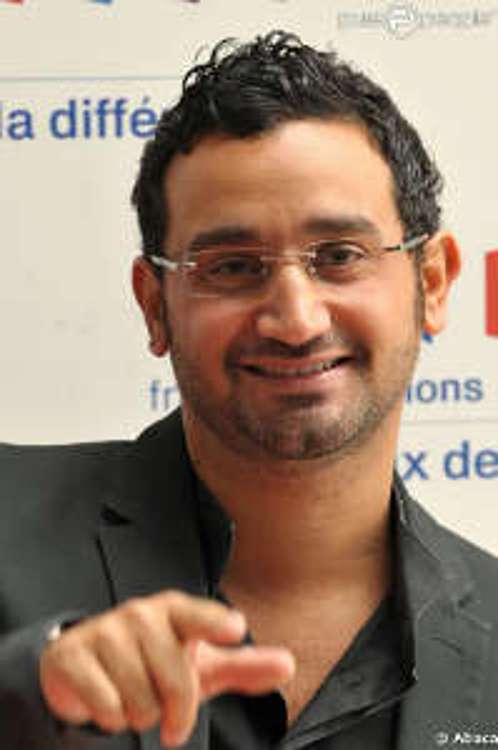 208815-cyril-hanouna-637x0-3