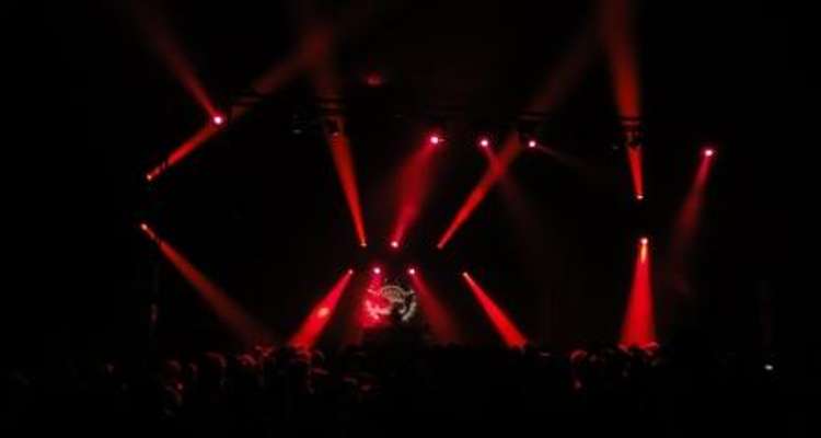 gaslamp_killer_dour_11.jpg