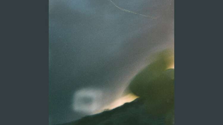 bluuwav feat. Ben Provencial - Away